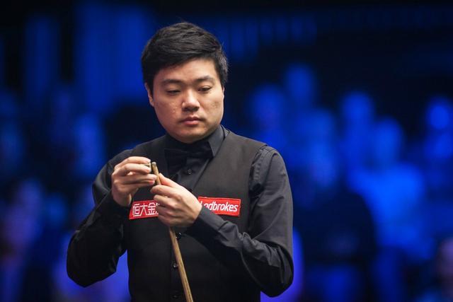 泰山纪念建队32周年，队史5次夺顶级联赛冠军，8次足协杯冠军