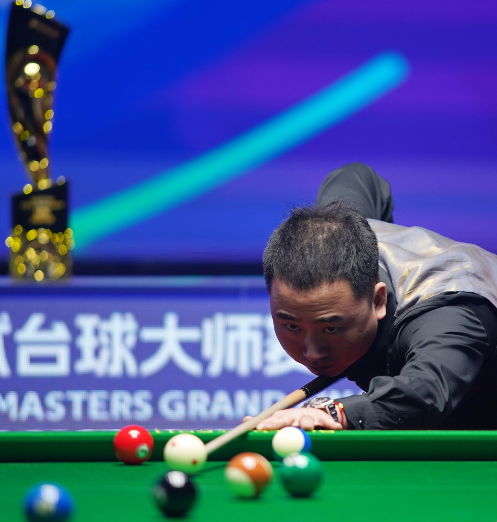 他在门前的 他在门前的