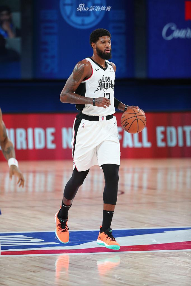 场上指挥官 场上指挥官