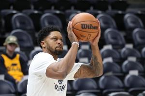 手签下他 手签下他